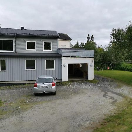 Big, Spacious Apartment With Free Parking Tromsø Exterior foto